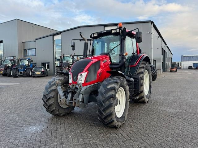 Valtra N123 Hitech5 - Трактор: слика 5 Valtra N123 Hitech5 - Трактор: слика 5