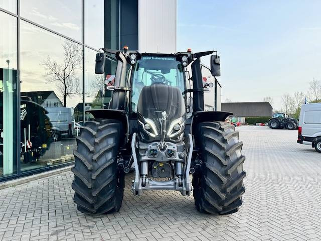 Нов Трактор Valtra Q225 Alle opties! ook twintrac!: слика 12