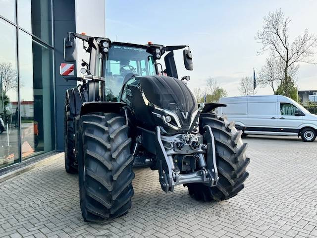 Нов Трактор Valtra Q225 Alle opties! ook twintrac!: слика 14