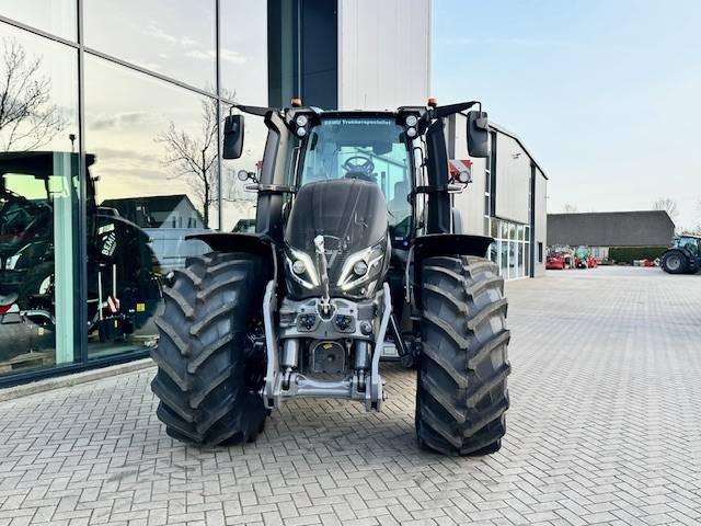 Нов Трактор Valtra Q225 Alle opties! ook twintrac!: слика 11