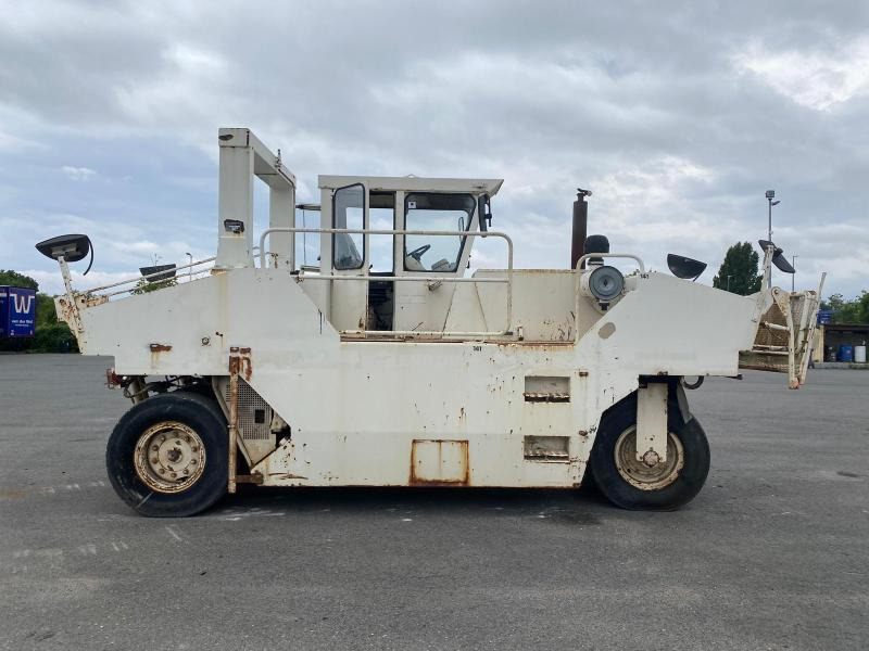 Caterpillar PS300 - Пневматски ваљак: слика 2 Caterpillar PS300 - Пневматски ваљак: слика 2