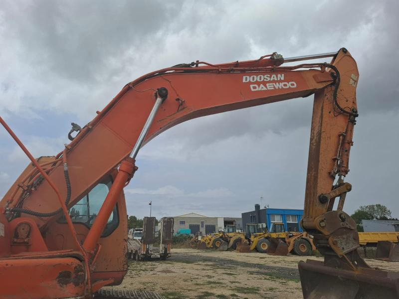 Багер гасеничар Doosan SOLAR 255LC-V: слика 17
