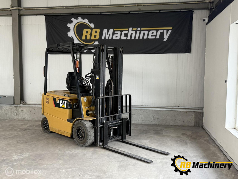 Caterpillar EP25K PAC - Вилушкар: слика 2 Caterpillar EP25K PAC - Вилушкар: слика 2