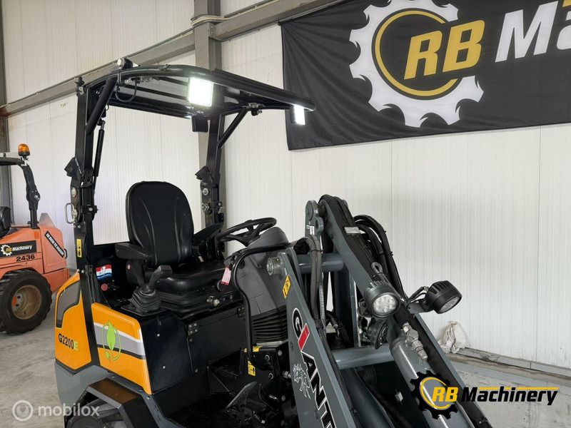 Giant G2200E - Натоварувач на тркала: слика 5 Giant G2200E - Натоварувач на тркала: слика 5