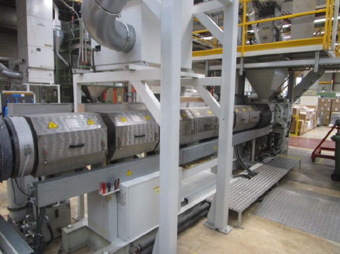 AMUT FLAT FILM EXTRUDER EA-160 FÜR PS/PP - Машина за пакување: слика 4 AMUT FLAT FILM EXTRUDER EA-160 FÜR PS/PP - Машина за пакување: слика 4