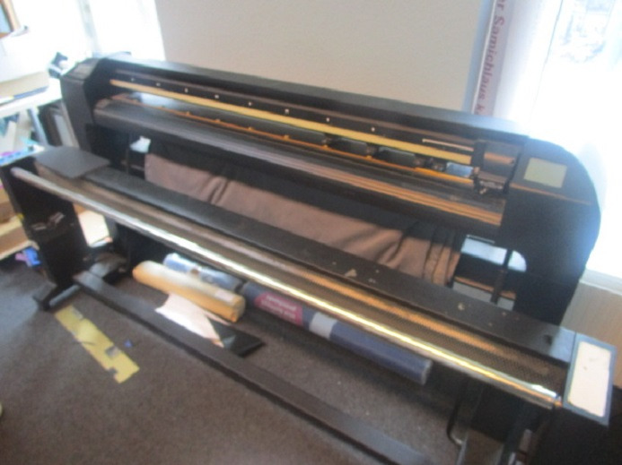 SCHNEIDEPLOTTER SUMMA S140 MIT UV-TROCKNER FCD-01 - Машина за сечење хартија: слика 1 SCHNEIDEPLOTTER SUMMA S140 MIT UV-TROCKNER FCD-01 - Машина за сечење хартија: слика 1