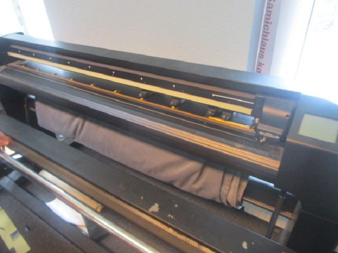 SCHNEIDEPLOTTER SUMMA S140 MIT UV-TROCKNER FCD-01 - Машина за сечење хартија: слика 5 SCHNEIDEPLOTTER SUMMA S140 MIT UV-TROCKNER FCD-01 - Машина за сечење хартија: слика 5