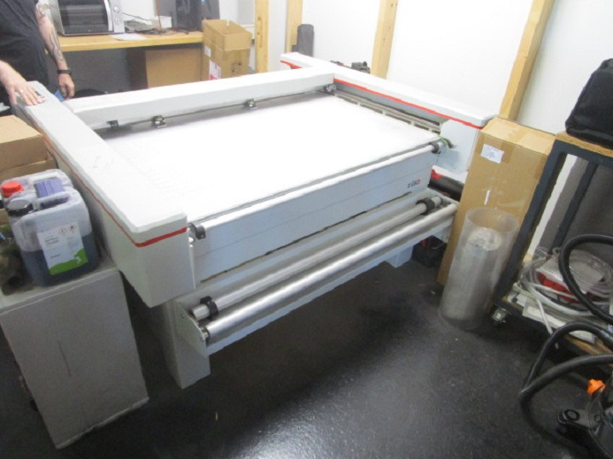 SCHNEIDEPLOTTER ZÜND P-1200 PLUS - Машина за сечење хартија: слика 2 SCHNEIDEPLOTTER ZÜND P-1200 PLUS - Машина за сечење хартија: слика 2