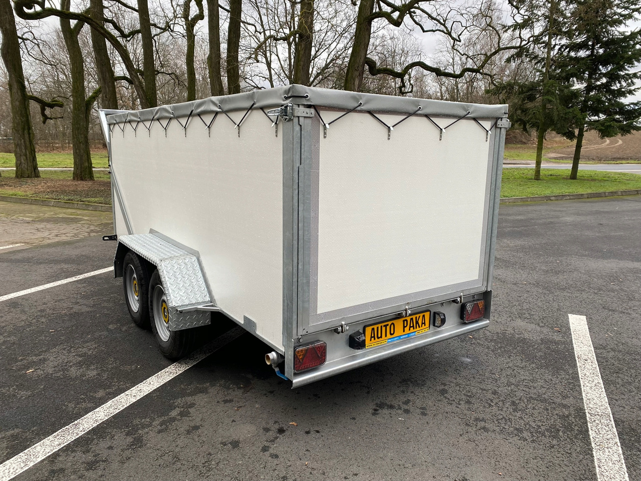 PRZYCZEPA DO PRZEWOZU ŚWIŃ / BYDŁA, DMC 2700 / TRAILER FOR TRANSPORTING PIGS / CATTLE, DMC 2700 - Приколка за добиток: слика 3 PRZYCZEPA DO PRZEWOZU ŚWIŃ / BYDŁA, DMC 2700 / TRAILER FOR TRANSPORTING PIGS / CATTLE, DMC 2700 - Приколка за добиток: слика 3