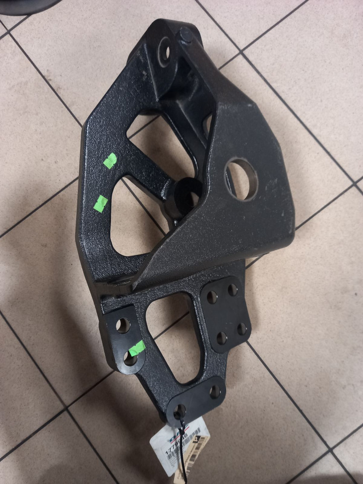 DAF KRONKŠTEINAS XF95 - Каросерија и екстериер: слика 3 DAF KRONKŠTEINAS XF95 - Каросерија и екстериер: слика 3