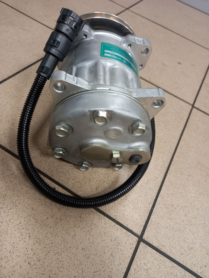 HELLA DAF - Компресор на клима уред: слика 1 HELLA DAF - Компресор на клима уред: слика 1