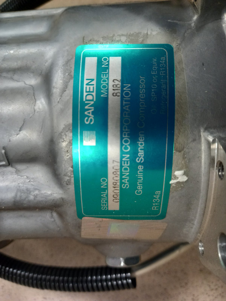 HELLA DAF - Компресор на клима уред: слика 2 HELLA DAF - Компресор на клима уред: слика 2