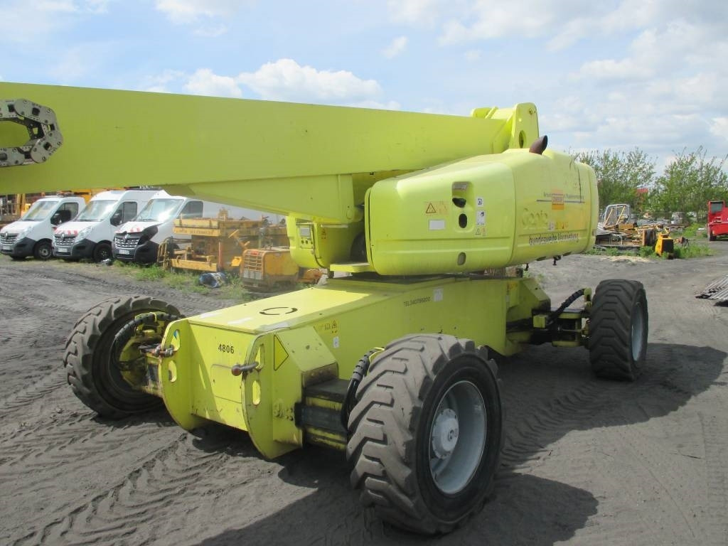 Телескопска платформа Genie S 105: слика 9