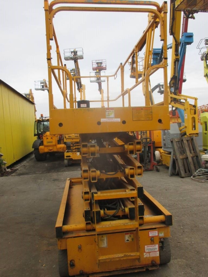 Haulotte Compact 12 - Кревач ножица: слика 3 Haulotte Compact 12 - Кревач ножица: слика 3