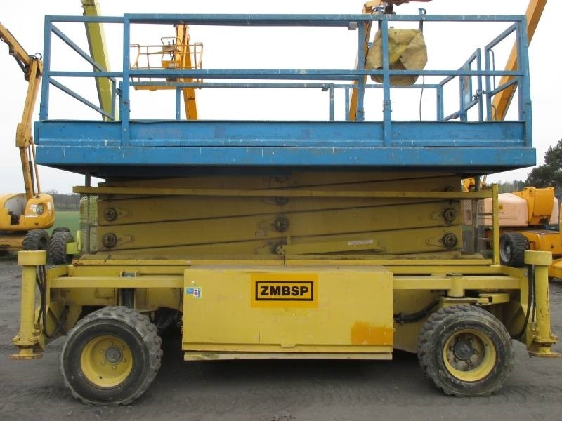 Holland Lift B 165 DL 24  - Кревач ножица: слика 2 Holland Lift B 165 DL 24  - Кревач ножица: слика 2