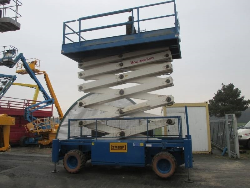 Holland Lift B 195 DL 25 - Кревач ножица: слика 1 Holland Lift B 195 DL 25 - Кревач ножица: слика 1