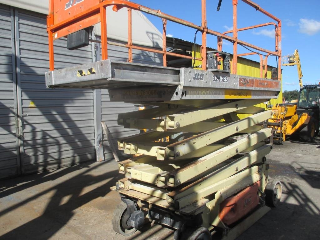 JLG 3246 ES - Кревач ножица: слика 2 JLG 3246 ES - Кревач ножица: слика 2