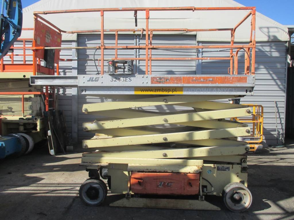 JLG 3246 ES - Кревач ножица: слика 1 JLG 3246 ES - Кревач ножица: слика 1