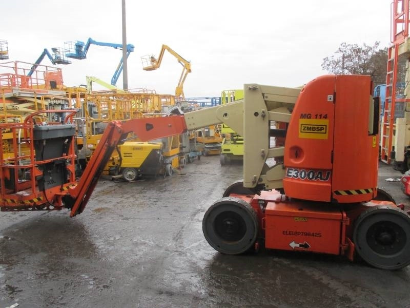 JLG E 300 AJ - Дигачка зглобна платформа: слика 5 JLG E 300 AJ - Дигачка зглобна платформа: слика 5