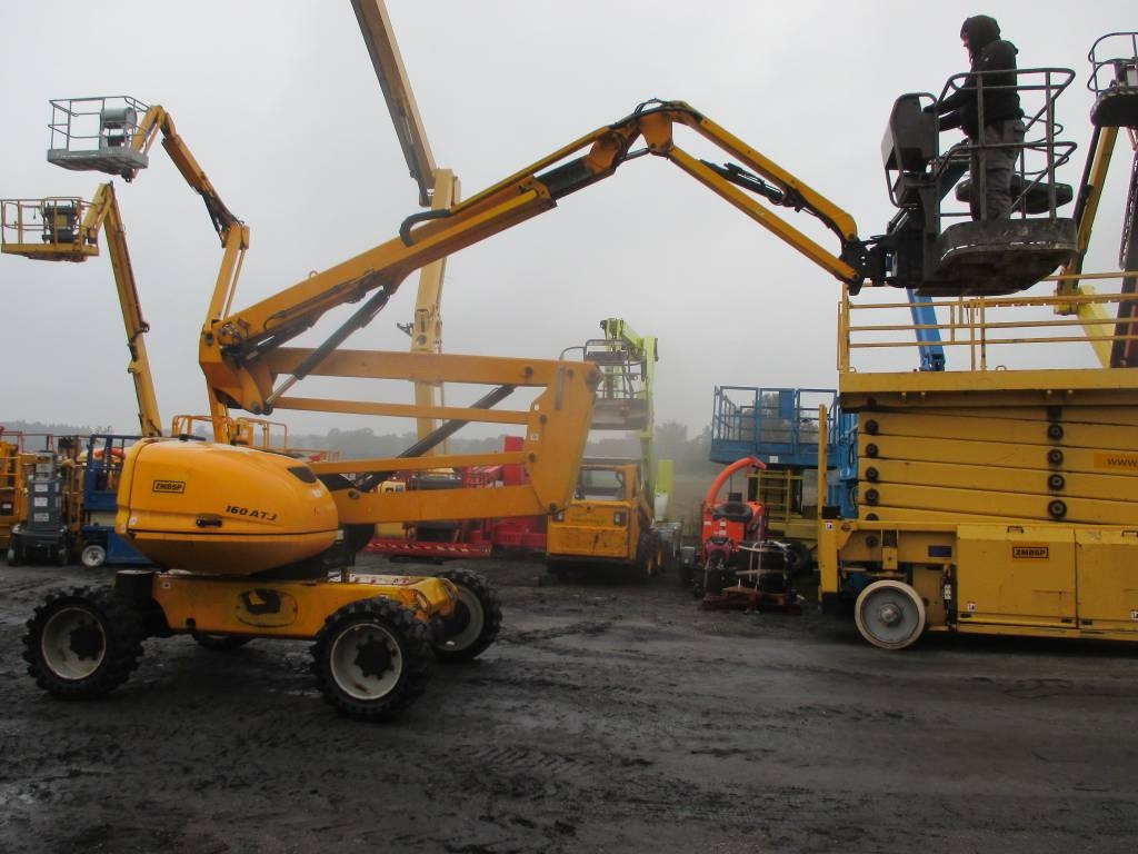 Manitou 160 ATJ - Дигачка зглобна платформа: слика 1 Manitou 160 ATJ - Дигачка зглобна платформа: слика 1