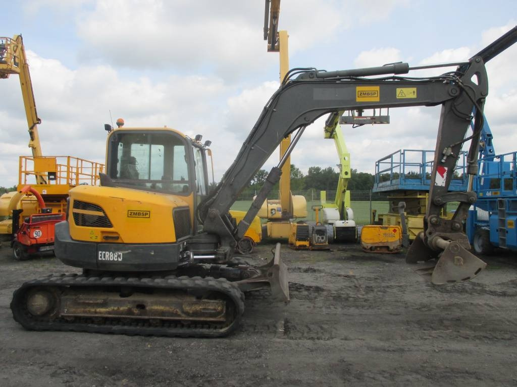 Volvo ECR 88 D - Мини багер: слика 1 Volvo ECR 88 D - Мини багер: слика 1