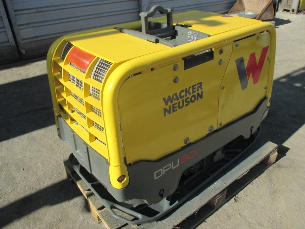 Wacker Neuson DPU 80 - Вибрациска плоча: слика 2 Wacker Neuson DPU 80 - Вибрациска плоча: слика 2