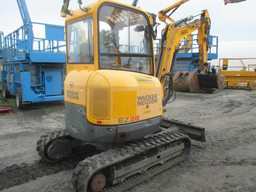 Wacker Neuson EZ 28  - Мини багер: слика 2 Wacker Neuson EZ 28  - Мини багер: слика 2