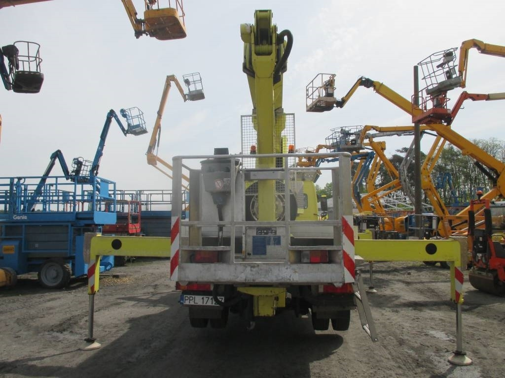 Wumag WT 230  - Камион со подигачка кошница: слика 4 Wumag WT 230  - Камион со подигачка кошница: слика 4