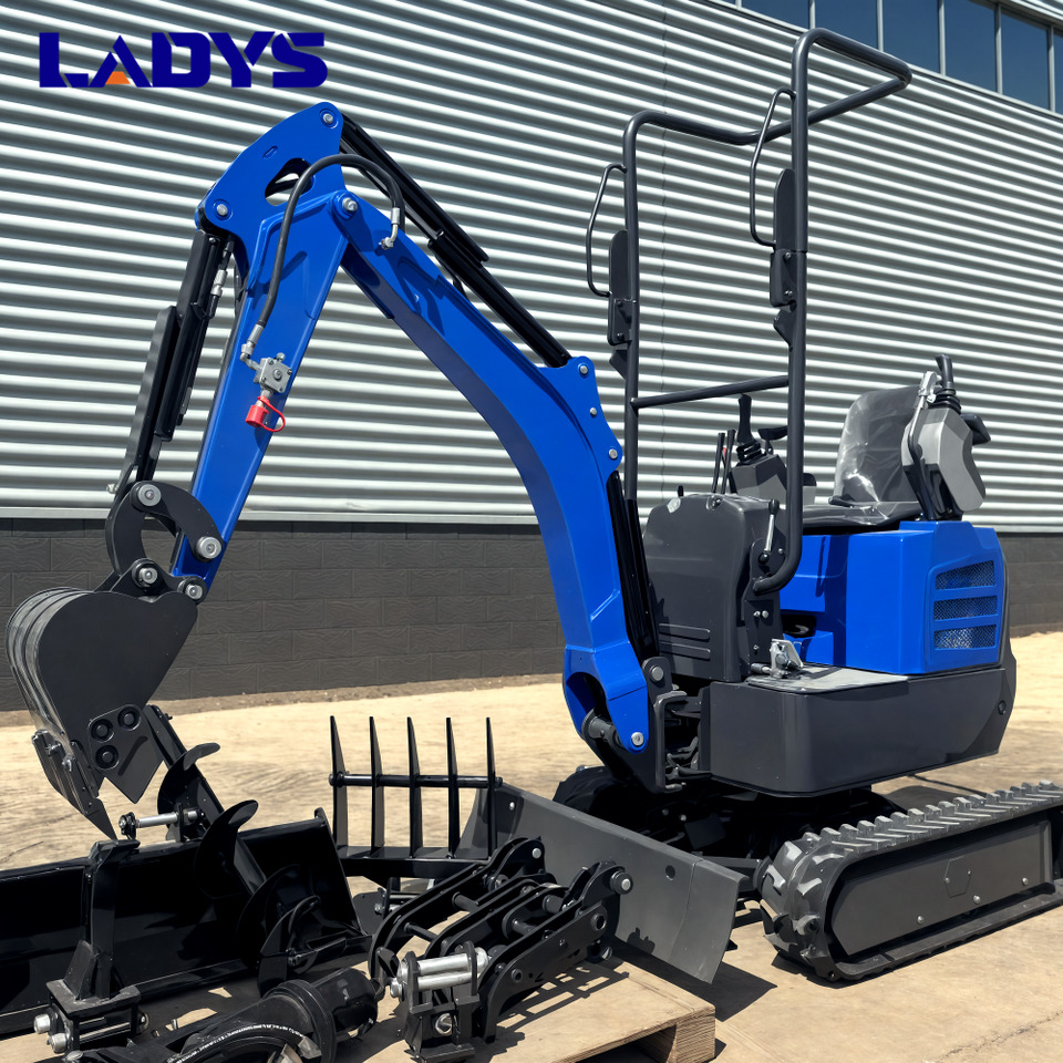 LADYS LA16Pro Mini Excavator Kubota Euro 5/Epa Engine Mini Excavator For Sale - Мини багер: слика 2 LADYS LA16Pro Mini Excavator Kubota Euro 5/Epa Engine Mini Excavator For Sale - Мини багер: слика 2