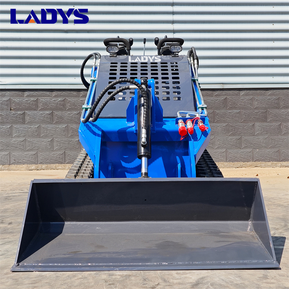 LADYS LA380 Mini Skid Steer Loader Compact Track Diesel Cheap Mini Skid Steer Loader For Sale With Mini Skid Steer Attachments 4 In 1 Bucket - Компактен натоварувач: слика 5 LADYS LA380 Mini Skid Steer Loader Compact Track Diesel Cheap Mini Skid Steer Loader For Sale With Mini Skid Steer Attachments 4 In 1 Bucket - Компактен натоварувач: слика 5