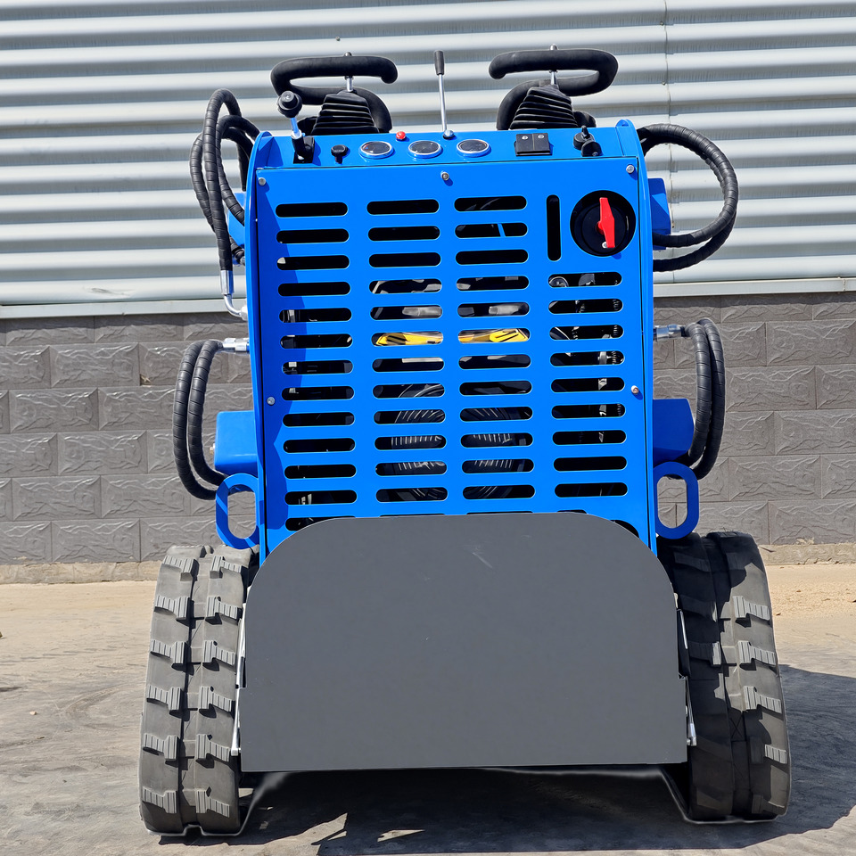 LEZUM LA380 Mini Skid Steer Loader Compact Track Diesel Cheap Mini Skid Steer Loader For Sale With Mini Skid Steer Attachments 4 In 1 Bucket - Компактен натоварувач: слика 4 LEZUM LA380 Mini Skid Steer Loader Compact Track Diesel Cheap Mini Skid Steer Loader For Sale With Mini Skid Steer Attachments 4 In 1 Bucket - Компактен натоварувач: слика 4