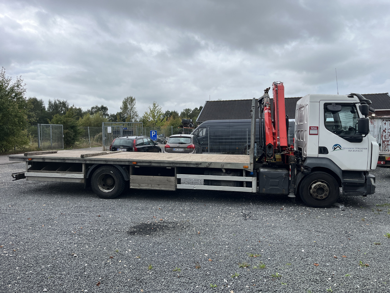 RENAULT D 16 - Камион со кран: слика 1 RENAULT D 16 - Камион со кран: слика 1