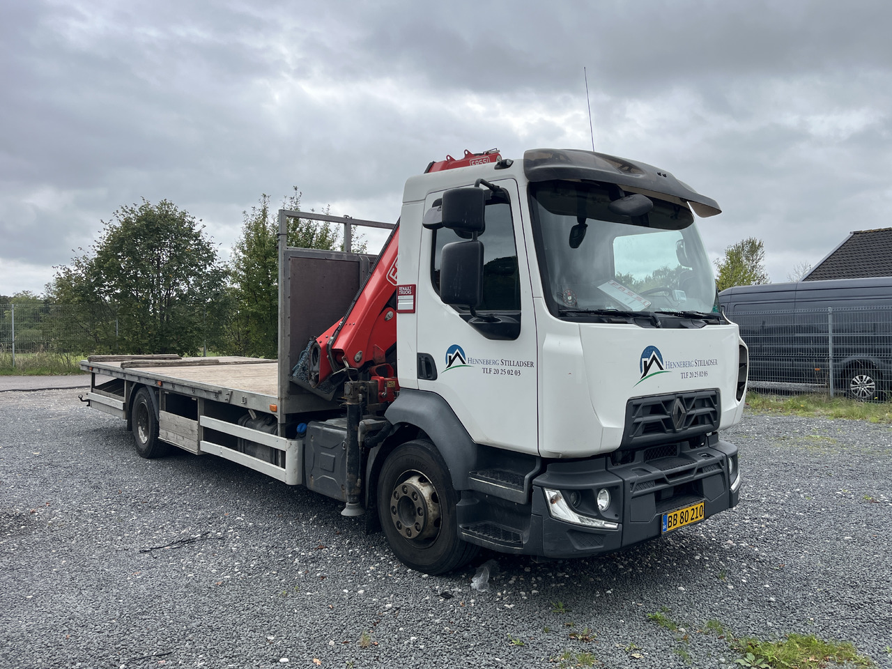RENAULT D 16 - Камион со кран: слика 2 RENAULT D 16 - Камион со кран: слика 2