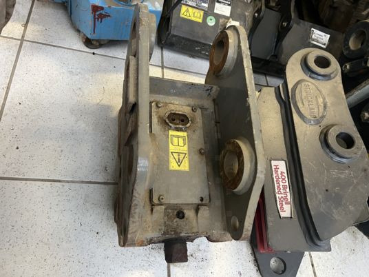 Attache rapide hydraulique Arden qa20 - qa21 - Брза спојка: слика 4 Attache rapide hydraulique Arden qa20 - qa21 - Брза спојка: слика 4