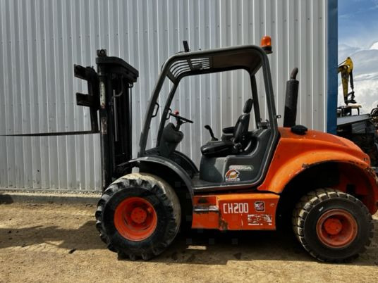 Ausa C200HX4 - 4x4 à 16500€ HT - Вилушкар: слика 1 Ausa C200HX4 - 4x4 à 16500€ HT - Вилушкар: слика 1