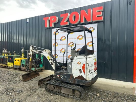 Мини багер Bobcat E17 Canopy: слика 10 Мини багер Bobcat E17 Canopy: слика 10