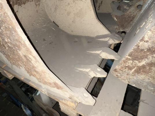 Godet de terrassement Arden QA10 - QA11 - Корпа за багер: слика 2 Godet de terrassement Arden QA10 - QA11 - Корпа за багер: слика 2