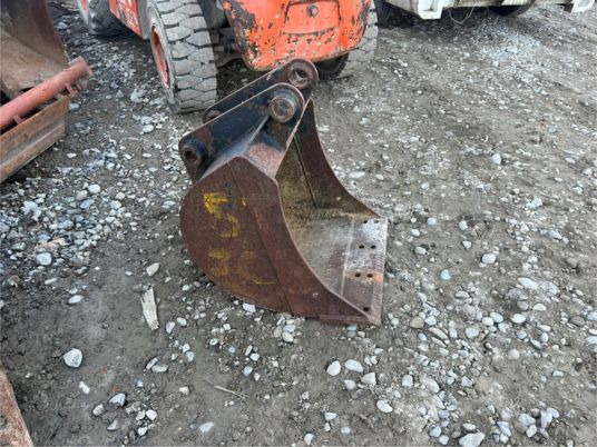 Godet de terrassement jcb - 550€ NET - Корпа за багер: слика 2 Godet de terrassement jcb - 550€ NET - Корпа за багер: слика 2