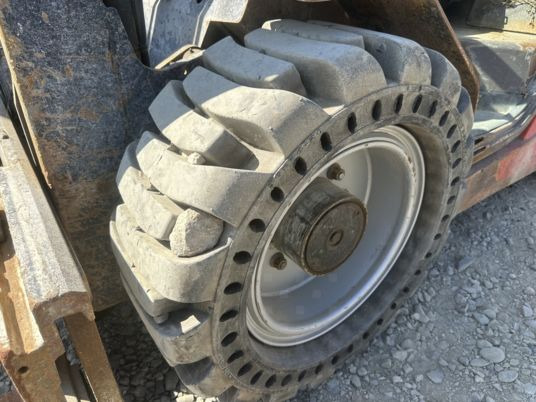 Manitou MSI35T à 12500 € HT - Дизел вилушкар: слика 5 Manitou MSI35T à 12500 € HT - Дизел вилушкар: слика 5