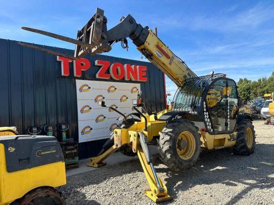 New Holland LM1745 - 17M - 4T5 à 29900 € HT - Телескопски ракувач: слика 4 New Holland LM1745 - 17M - 4T5 à 29900 € HT - Телескопски ракувач: слика 4