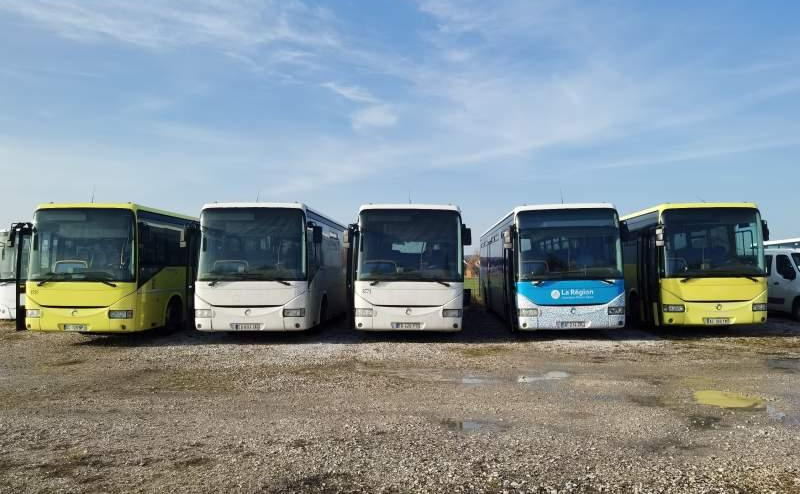Irisbus Iveco Recreo 5 sztuk 2009 - Приградски автобус: слика 4 Irisbus Iveco Recreo 5 sztuk 2009 - Приградски автобус: слика 4