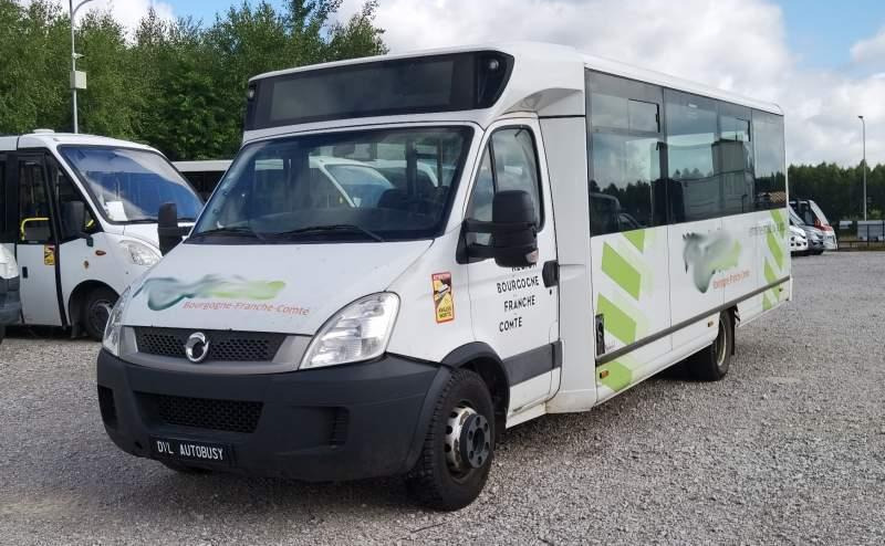 Iveco Aptineo Daily 34 miejsca NOWY SILNIK - Приградски автобус: слика 4 Iveco Aptineo Daily 34 miejsca NOWY SILNIK - Приградски автобус: слика 4