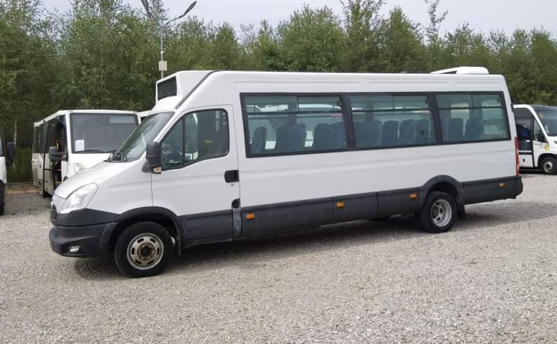 Iveco Daily 23 *NOWY SILNIK* 2 SZTUKI*, klima, winda - Приградски автобус: слика 4 Iveco Daily 23 *NOWY SILNIK* 2 SZTUKI*, klima, winda - Приградски автобус: слика 4