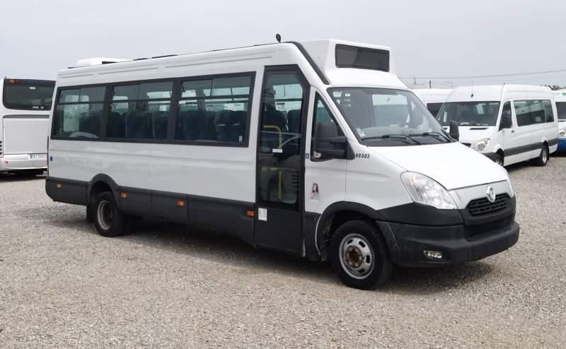 Iveco Daily 23 *NOWY SILNIK* 2 SZTUKI*, klima, winda - Приградски автобус: слика 1 Iveco Daily 23 *NOWY SILNIK* 2 SZTUKI*, klima, winda - Приградски автобус: слика 1
