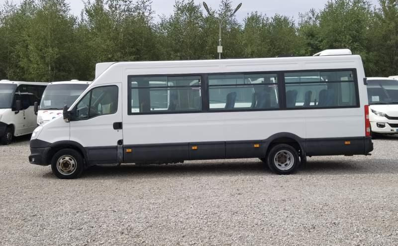 Iveco Daily 23 *NOWY SILNIK* 2 SZTUKI*, klima, winda - Приградски автобус: слика 5 Iveco Daily 23 *NOWY SILNIK* 2 SZTUKI*, klima, winda - Приградски автобус: слика 5