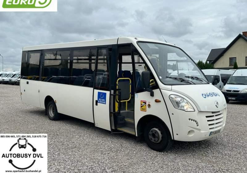 Iveco Kapena 2013 *Euro 5* Daily, Wing - Минибус, Патничко комбе: слика 1 Iveco Kapena 2013 *Euro 5* Daily, Wing - Минибус, Патничко комбе: слика 1