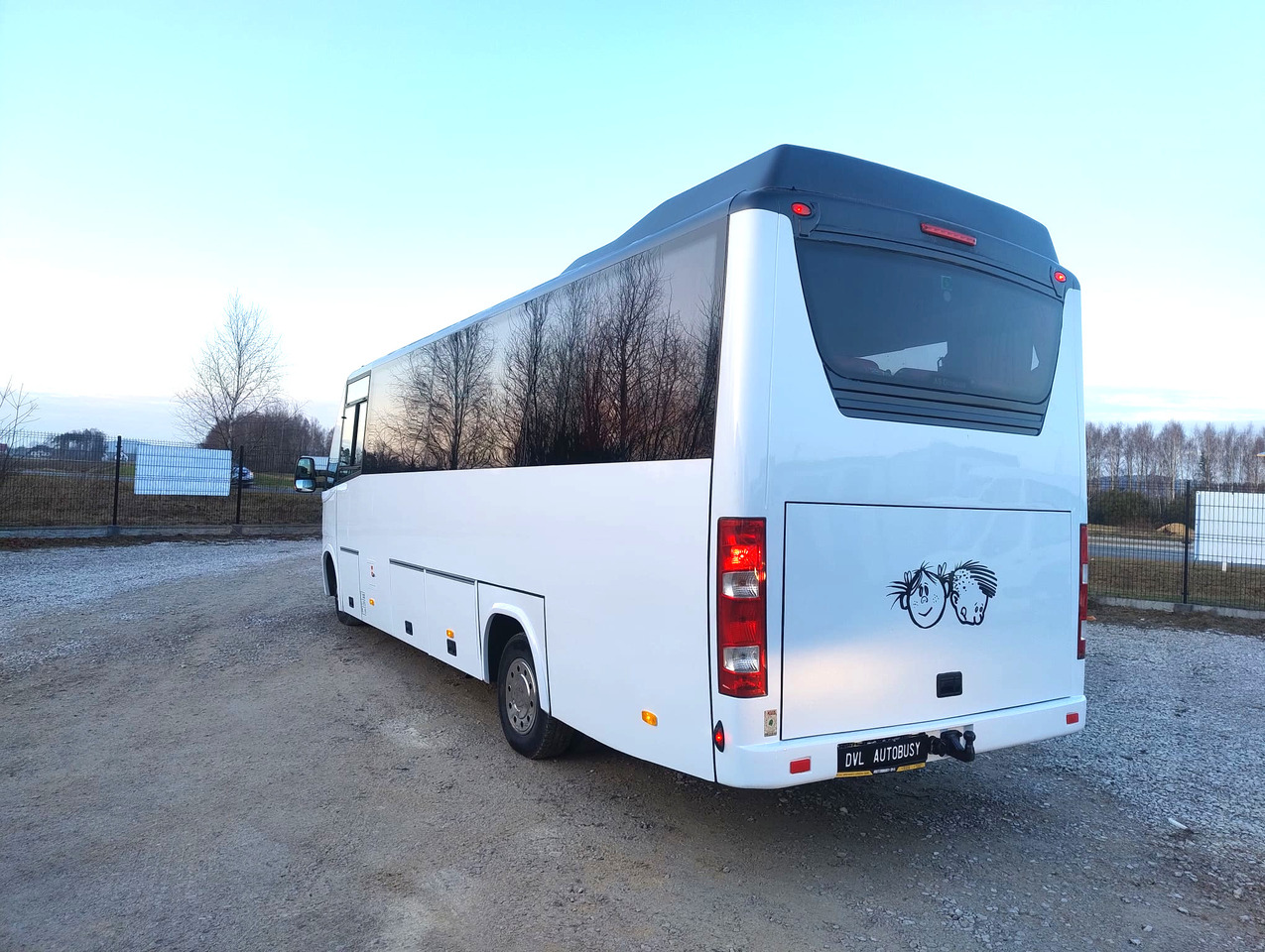 Iveco Rapido / Daily - Патнички вагон автобус: слика 2 Iveco Rapido / Daily - Патнички вагон автобус: слика 2