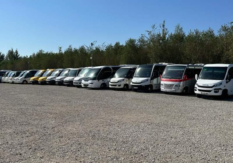 Mercedes-Benz Duży wybór Mercedes, Iveco 30-35 miejsc - Патнички вагон автобус: слика 1 Mercedes-Benz Duży wybór Mercedes, Iveco 30-35 miejsc - Патнички вагон автобус: слика 1