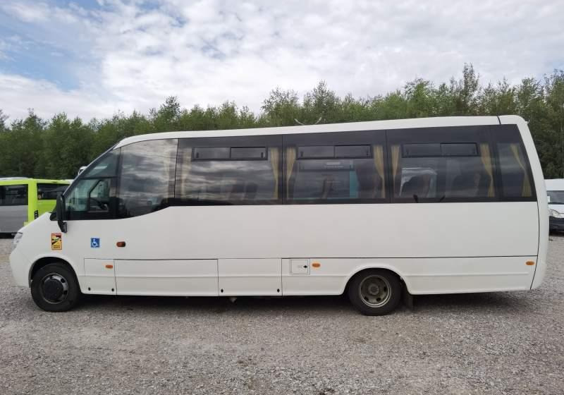 Mercedes-Benz WING VARIO 34 euro 5 *klimatyzacja*webasto*winda - Приградски автобус: слика 4 Mercedes-Benz WING VARIO 34 euro 5 *klimatyzacja*webasto*winda - Приградски автобус: слика 4