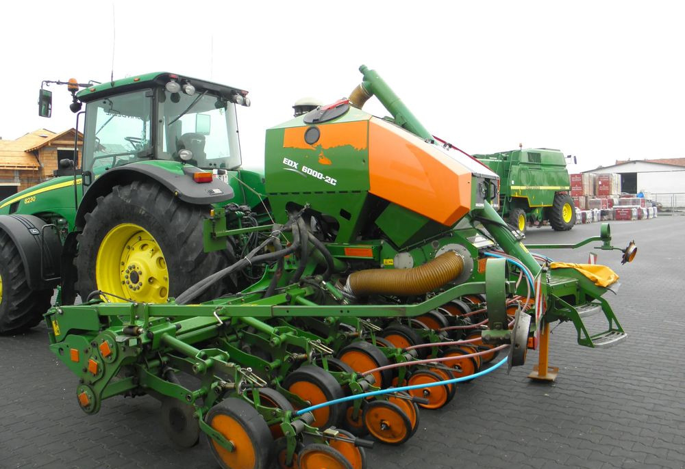 Amazone EDX 6000-2C Xpress 8 rzedowy, Nie Malowany, Stan Bardzo Dobry - Семенска дупчалка: слика 4 Amazone EDX 6000-2C Xpress 8 rzedowy, Nie Malowany, Stan Bardzo Dobry - Семенска дупчалка: слика 4